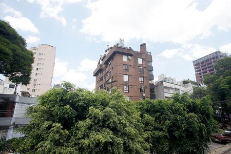 Sala 2 Vista de casa à venda com 4 quartos, 210m² em Rio Branco, Porto Alegre