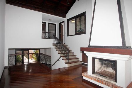 Casa à venda com 210m², 4 quartos e 2 vagasSala 2