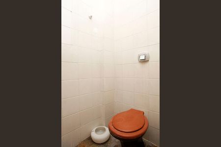 Casa à venda com 210m², 4 quartos e 2 vagasBanheiro 2 Quarto 4 Suíte