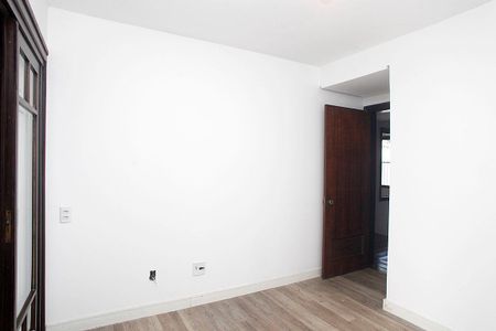 Casa à venda com 210m², 4 quartos e 2 vagasQuarto 3