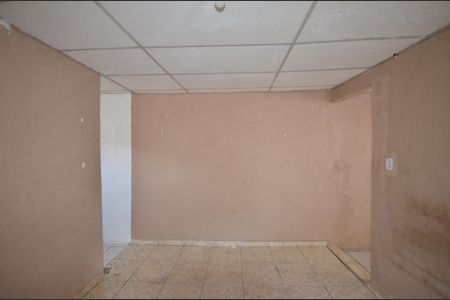 Quarto de casa para alugar com 1 quarto, 76m² em Osvaldo Cruz, Rio de Janeiro