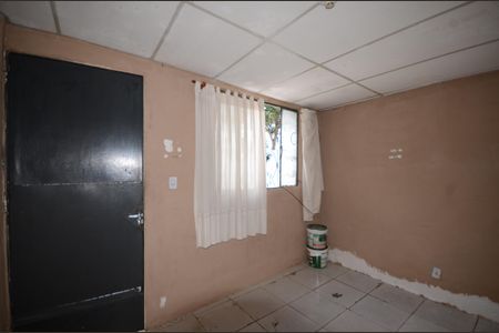 Sala de casa para alugar com 1 quarto, 76m² em Osvaldo Cruz, Rio de Janeiro