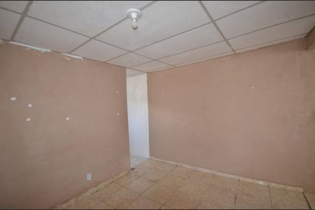 Quarto de casa para alugar com 1 quarto, 76m² em Osvaldo Cruz, Rio de Janeiro