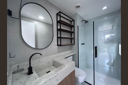 Apartamento para alugar com 71m², 2 quartos e 1 vagabanheiro Social