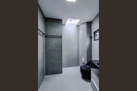 Casa à venda com 237m², 2 quartos e 2 vagasBanheiro da Suíte