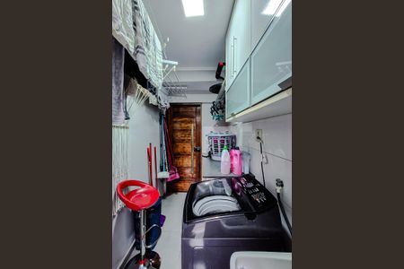 Casa à venda com 237m², 2 quartos e 2 vagasÁrea de Serviço