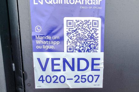 Casa à venda com 237m², 2 quartos e 2 vagasPlaquinha