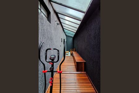 Casa à venda com 237m², 2 quartos e 2 vagasÁrea externa