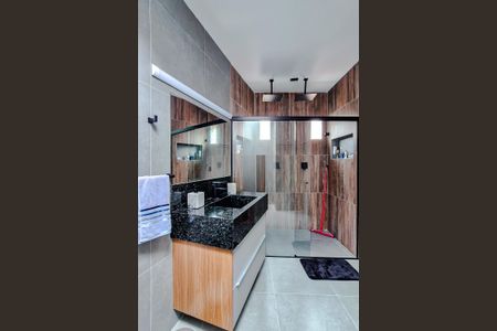 Casa à venda com 237m², 2 quartos e 2 vagasBanheiro da Suíte