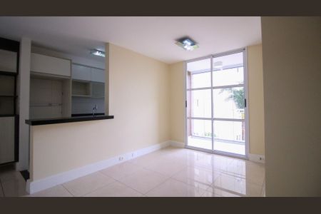Apartamento para alugar com 2 quartos, 65m² em Vila Cunha Bueno, São Paulo