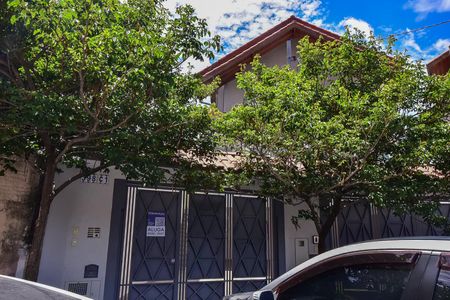 Casa para alugar com 150m², 3 quartos e 3 vagasFachada