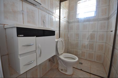 Banheiro de casa para alugar com 1 quarto, 35m² em Vila Dona Augusta, São Paulo