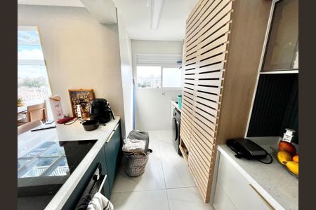 Apartamento para alugar com 115m², 2 quartos e 2 vagas Apartamento para alugar com 115m², 2 quartos e 2 vagasCozinha e Área de Serviço