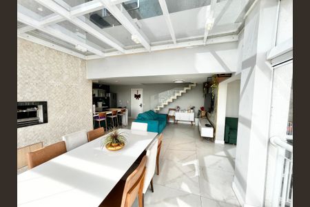 Apartamento para alugar com 115m², 2 quartos e 2 vagas Apartamento para alugar com 115m², 2 quartos e 2 vagasSala