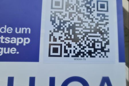 Casa para alugar com 50m², 1 quarto e 1 vagaFachada do imóvel com placa QuintoAndar