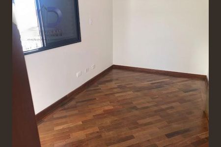 Casa à venda com 3 quartos, 203m² em Bosque da Saúde, São Paulo