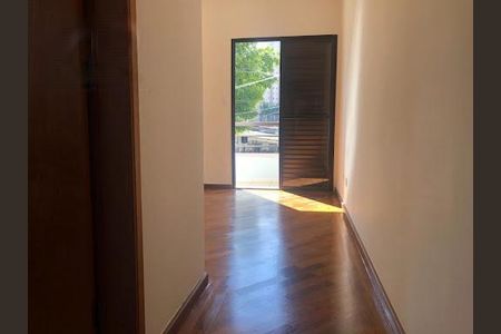 Casa à venda com 203m², 3 quartos e 2 vagas