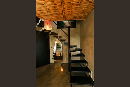 Studio para alugar com 81m², 1 quarto e 1 vagaEscada