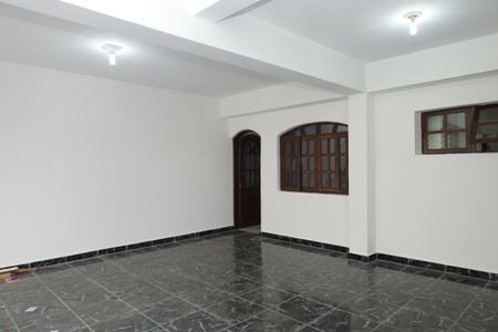 Casa para alugar com 180m², 4 quartos e 2 vagasGaragem