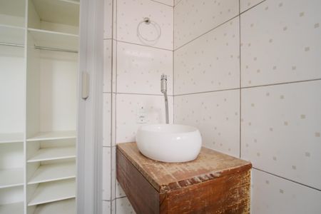 Casa para alugar com 52m², 1 quarto e sem vagaBanheiro da Suíte