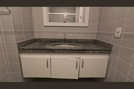 Apartamento à venda com 65m², 2 quartos e 1 vaga Apartamento à venda com 65m², 2 quartos e 1 vagaBanheiro da Suíte