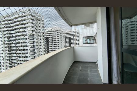 Apartamento à venda com 65m², 2 quartos e 1 vaga Apartamento à venda com 65m², 2 quartos e 1 vagaVaranda