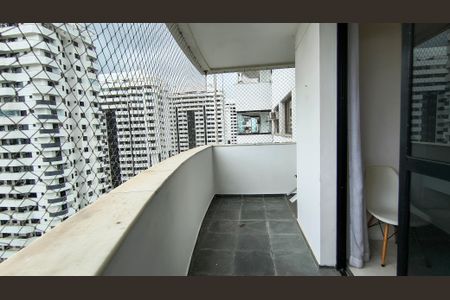 Apartamento à venda com 65m², 2 quartos e 1 vaga Apartamento à venda com 65m², 2 quartos e 1 vagaVaranda