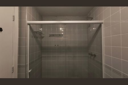 Apartamento à venda com 65m², 2 quartos e 1 vaga Apartamento à venda com 65m², 2 quartos e 1 vagaBanheiro da Suíte