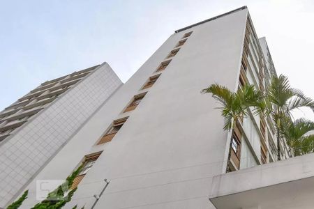 Apartamento para alugar com 68m², 2 quartos e 1 vaga Apartamento para alugar com 68m², 2 quartos e 1 vagaFachada