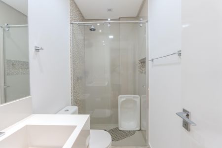 Apartamento para alugar com 68m², 2 quartos e 1 vaga Apartamento para alugar com 68m², 2 quartos e 1 vagaBanheiro da Suíte 1