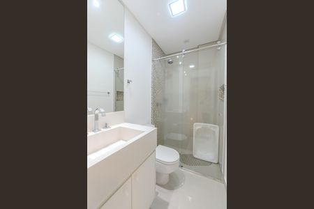 Banheiro da Suíte 1 de apartamento para alugar com 2 quartos, 68m² em Liberdade, São Paulo