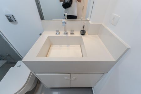 Apartamento para alugar com 68m², 2 quartos e 1 vaga Apartamento para alugar com 68m², 2 quartos e 1 vagaBanheiro