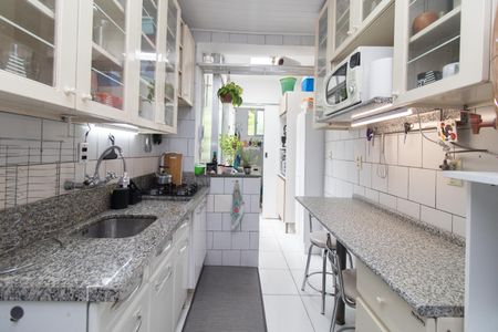 Apartamento à venda com 76m², 3 quartos e sem vagaCozinha e Área de Serviço
