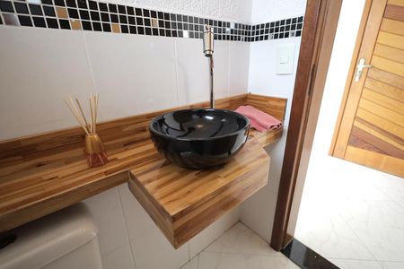 Apartamento para alugar com 188m², 3 quartos e 2 vagasBanheiro