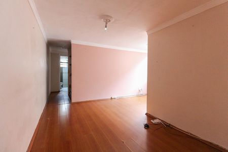 Apartamento para alugar com 75m², 2 quartos e 1 vagaSala
