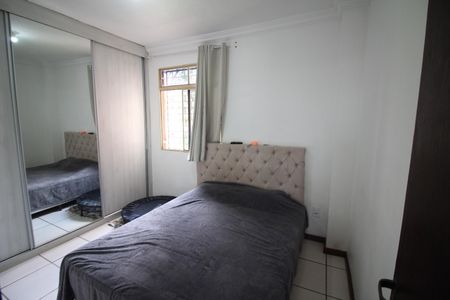 Quarto 2 de apartamento para alugar com 2 quartos, 57m² em Santa Helena (barreiro), Belo Horizonte