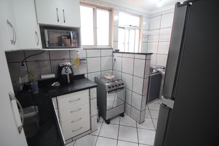 Apartamento à venda com 57m², 2 quartos e 2 vagasCozinha e Área de Serviço