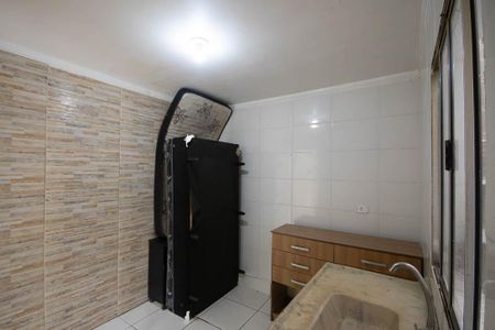 Cozinha de apartamento para alugar com 1 quarto, 23m² em Jardim Ataliba Leonel, São Paulo