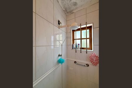 Casa à venda com 210m², 3 quartos e 2 vagasBanheiro Social 