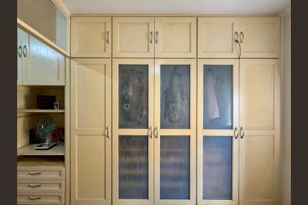 Casa à venda com 210m², 3 quartos e 2 vagasQuarto 2