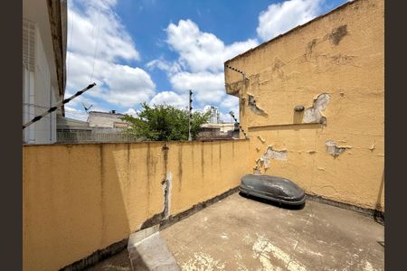 Casa à venda com 210m², 3 quartos e 2 vagasTerraço