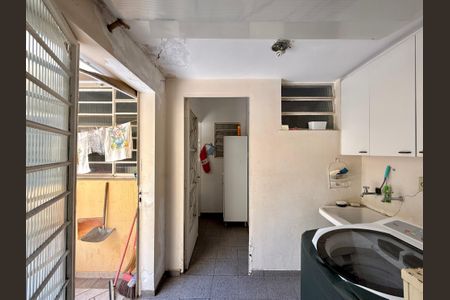 Casa à venda com 210m², 3 quartos e 2 vagasÁrea de Serviço