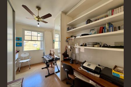 Casa à venda com 210m², 3 quartos e 2 vagasQuarto 3