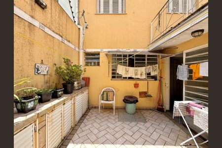 Casa à venda com 210m², 3 quartos e 2 vagasQuintal 