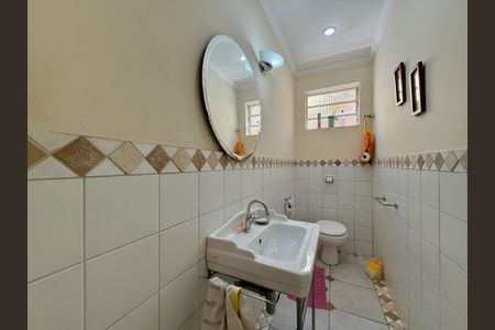 Casa à venda com 210m², 3 quartos e 2 vagasSala 