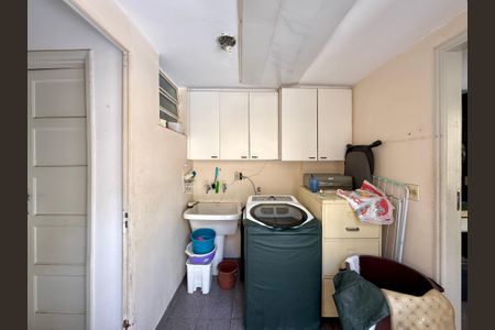 Casa à venda com 210m², 3 quartos e 2 vagasÁrea de Serviço