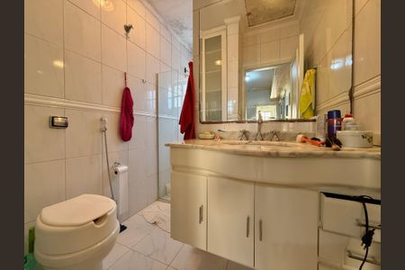 Casa à venda com 210m², 3 quartos e 2 vagasBanheiro Social 