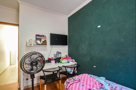 Casa à venda com 140m², 3 quartos e 4 vagasQuarto 2