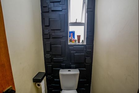 Casa à venda com 140m², 3 quartos e 4 vagasLavabo