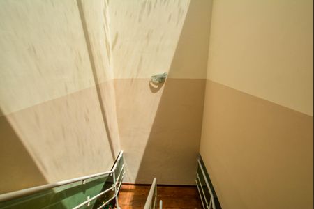 Casa à venda com 140m², 3 quartos e 4 vagasEscada